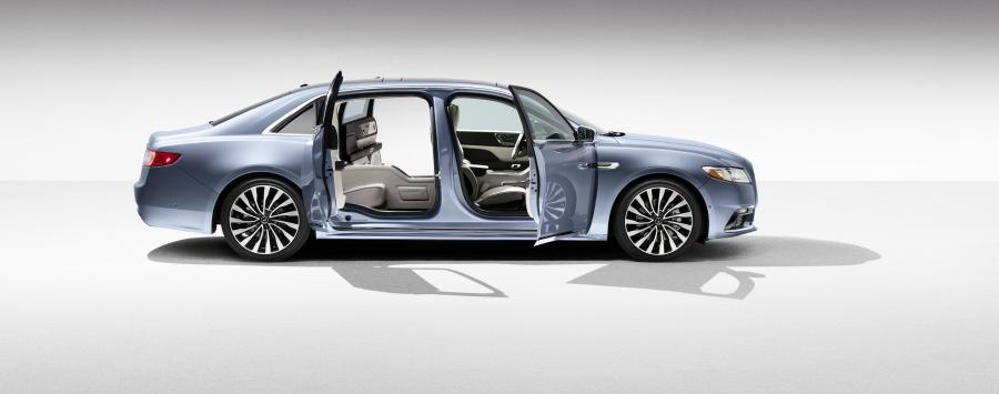  Lincoln Continental 80th Anniversary Coach Door Edition 2019 года  (фото 13 из 54)